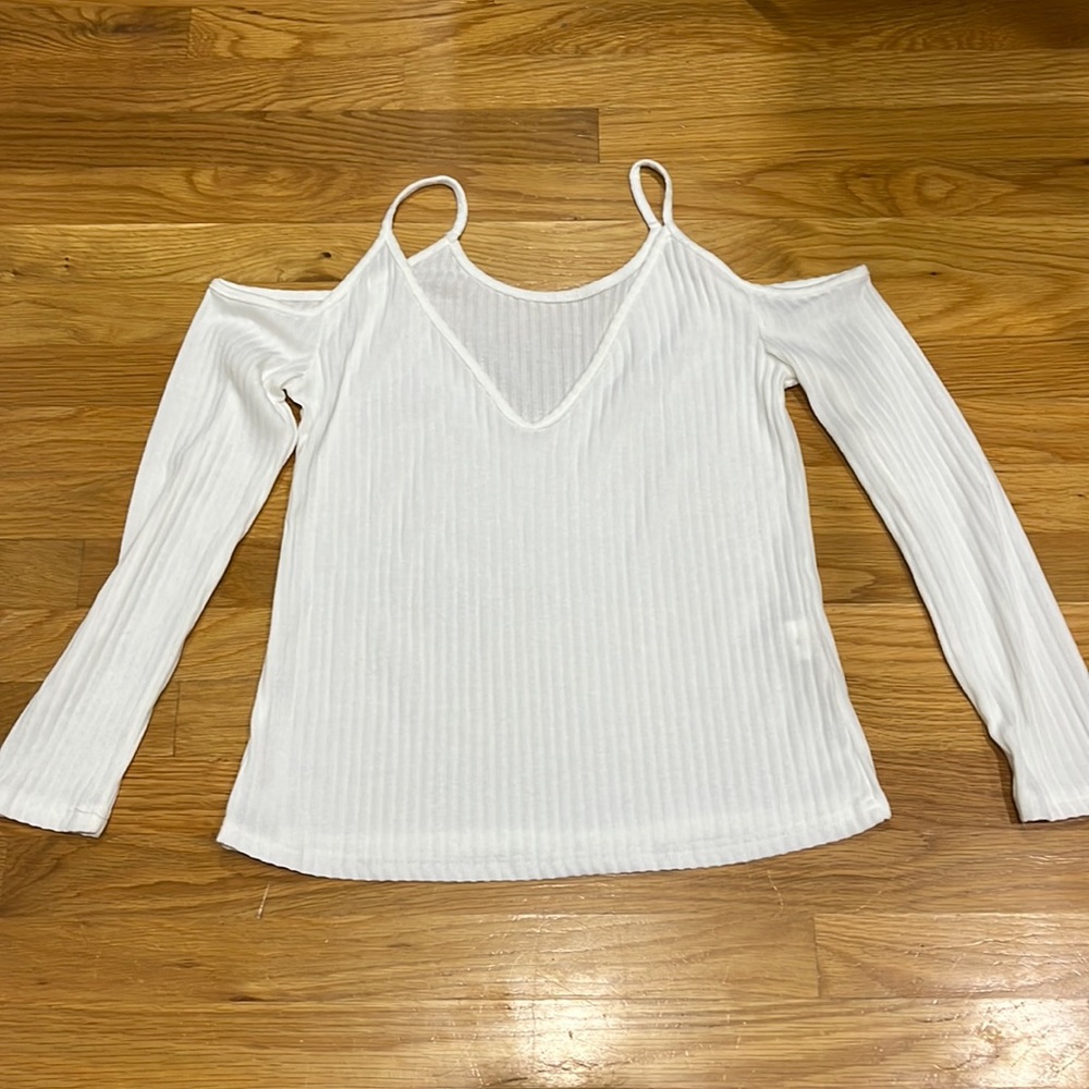 Women’s White Long Sleeve No Shoulder Shirt OS